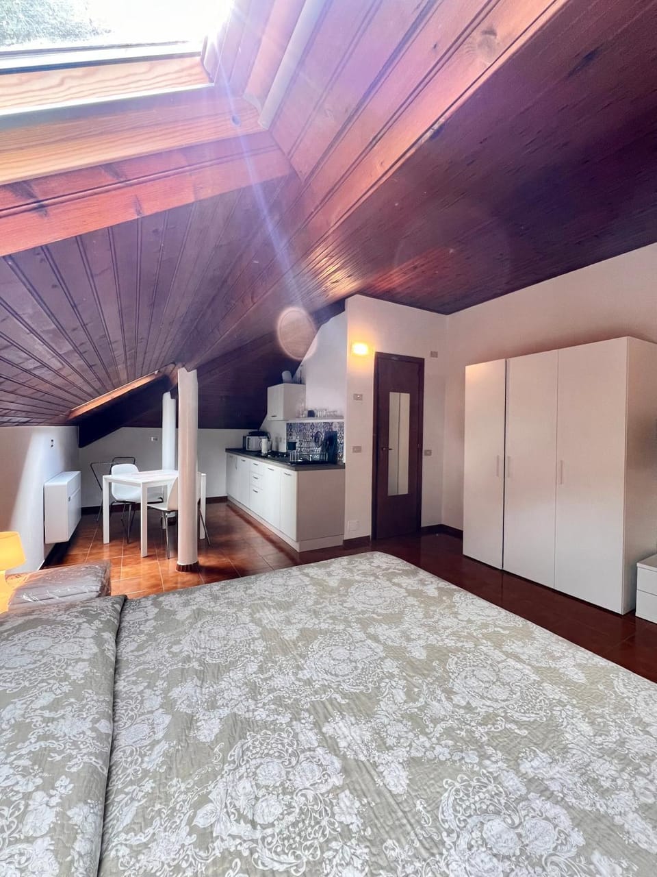 Kitchen or kitchenette, stove