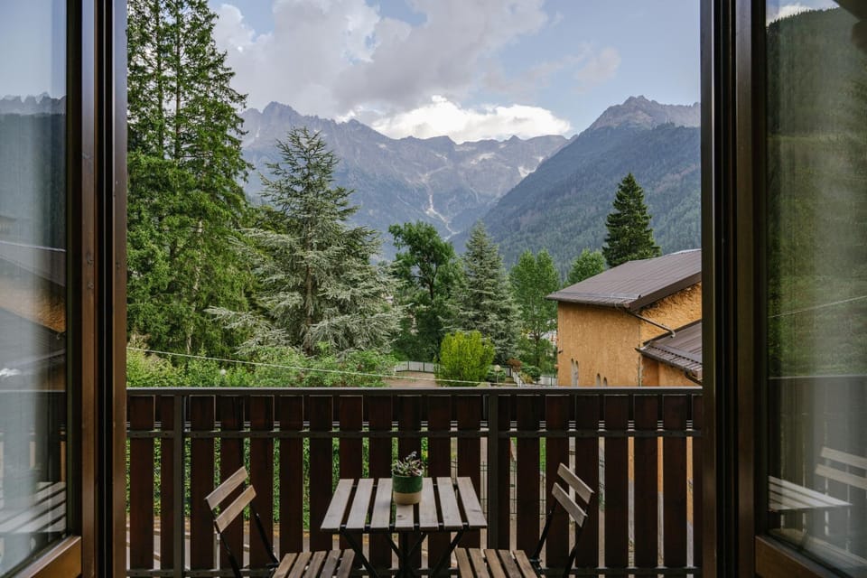 Natural landscape, View (from property/room), Balcony/Terrace, Mountain view