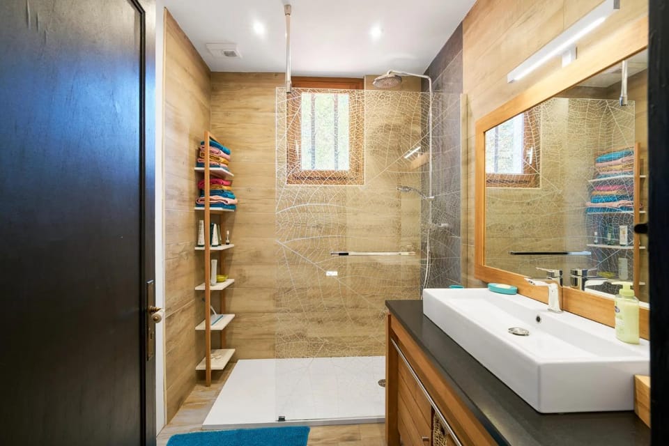 Shower, Bathroom, towels
