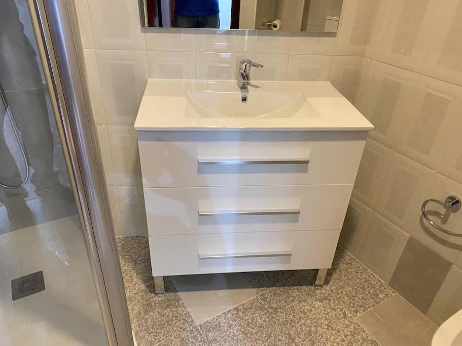 Piso grande de 120 m2, a 15' de la playa en coche Apartment in Huelva