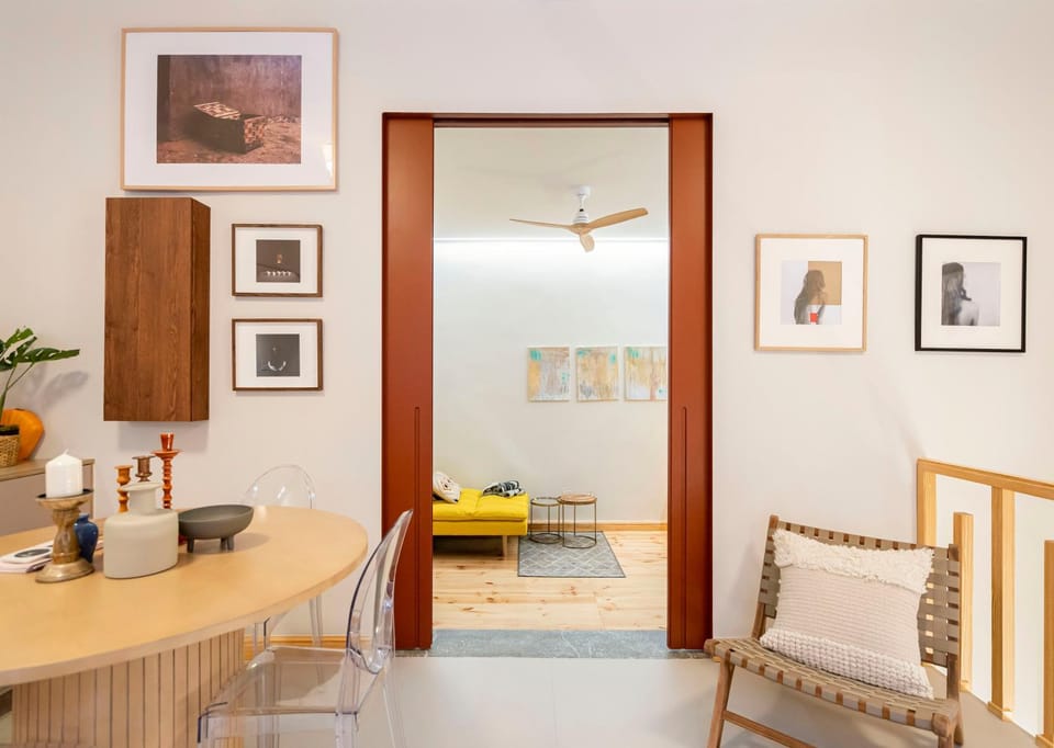 Seating area, Dining area