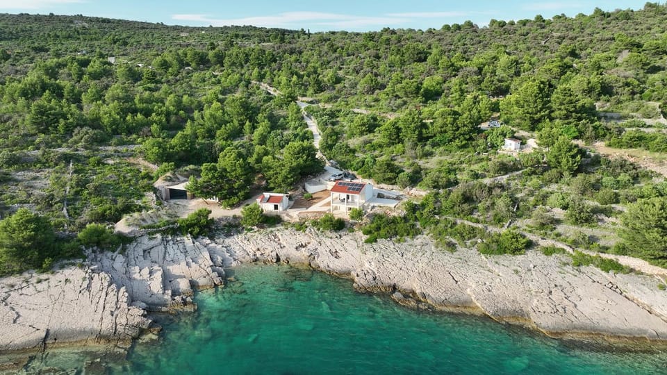 Property building, Natural landscape, Bird's eye view, Sea view