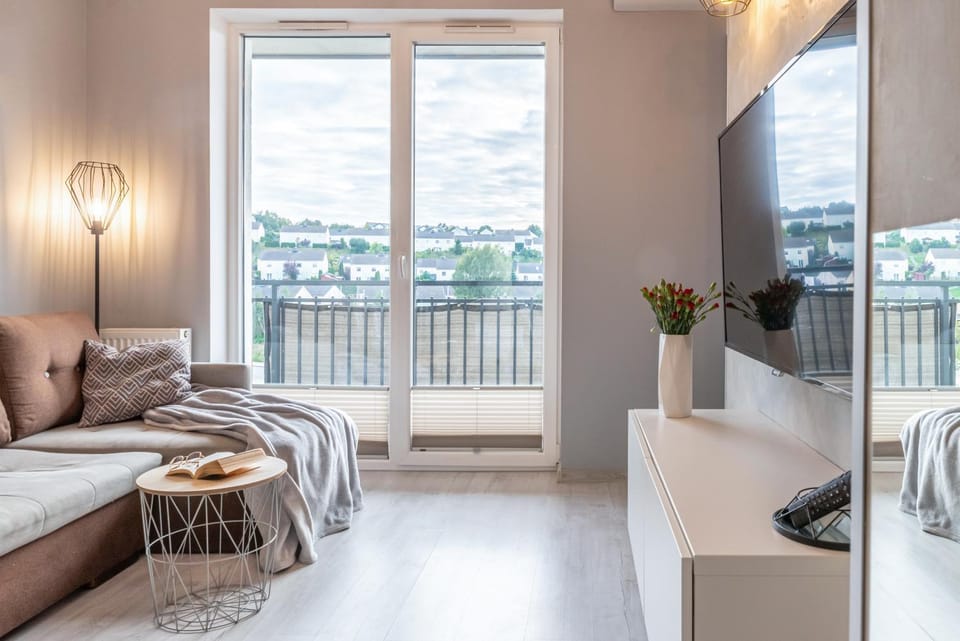 View (from property/room), Balcony/Terrace, Living room, Seating area