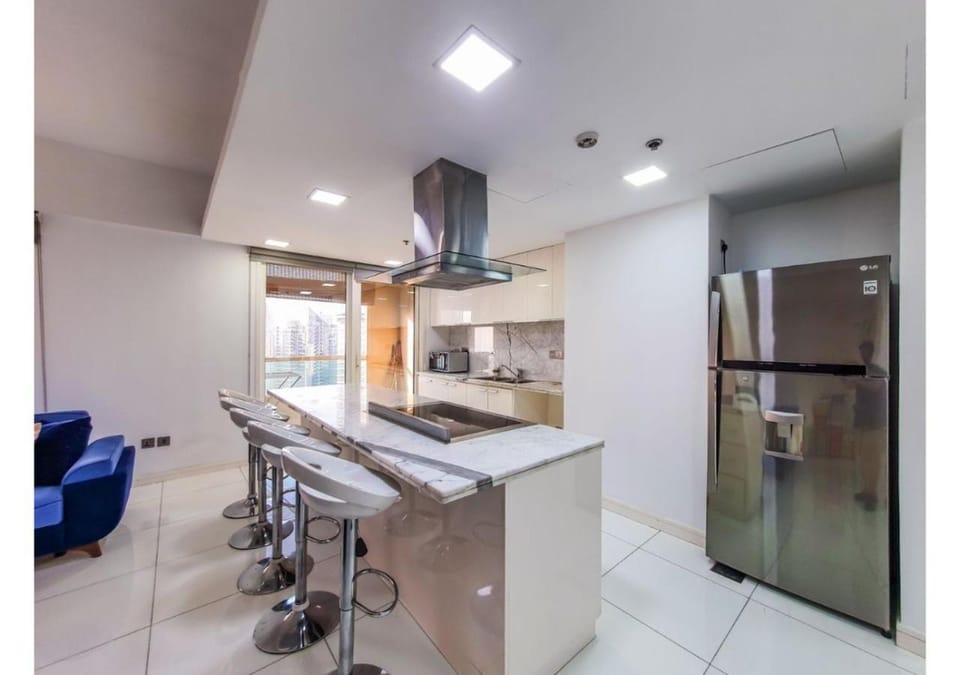 minibar, stove, kitchen