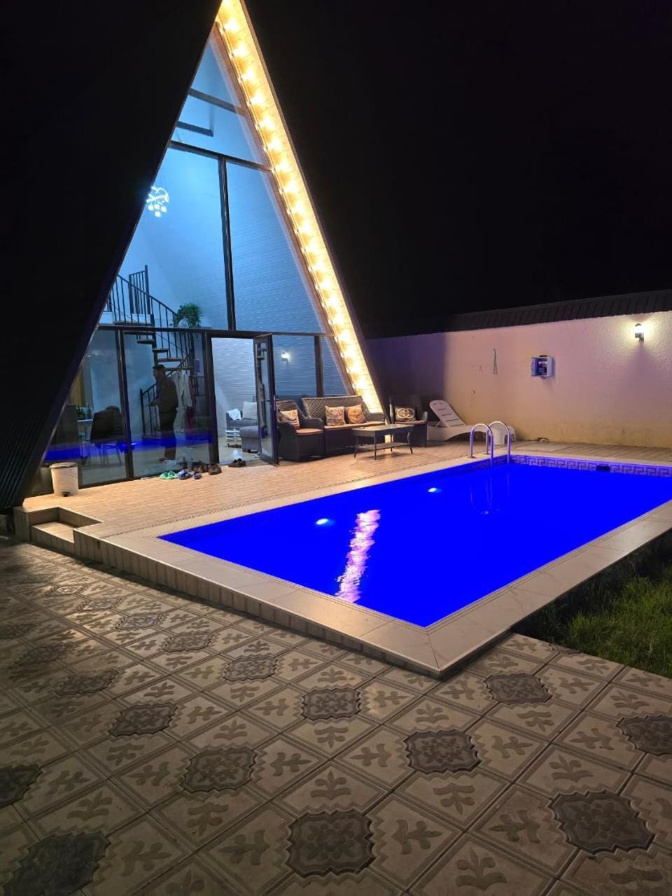 Night, Pool view, Swimming pool, sunbed