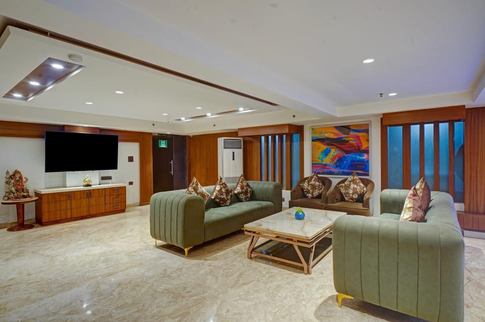 TV and multimedia, Seating area, furniture