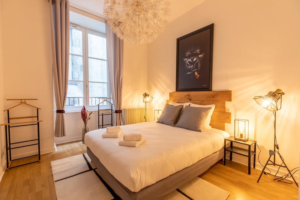 Bed, Bedroom