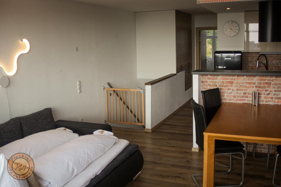 Living room, Photo of the whole room, Dining area