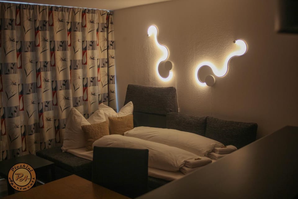 Bed, Night, Living room, Seating area