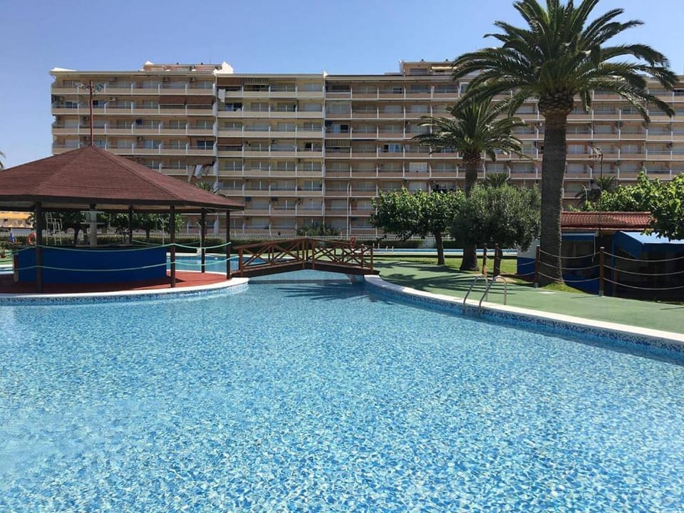 Property building, Swimming pool