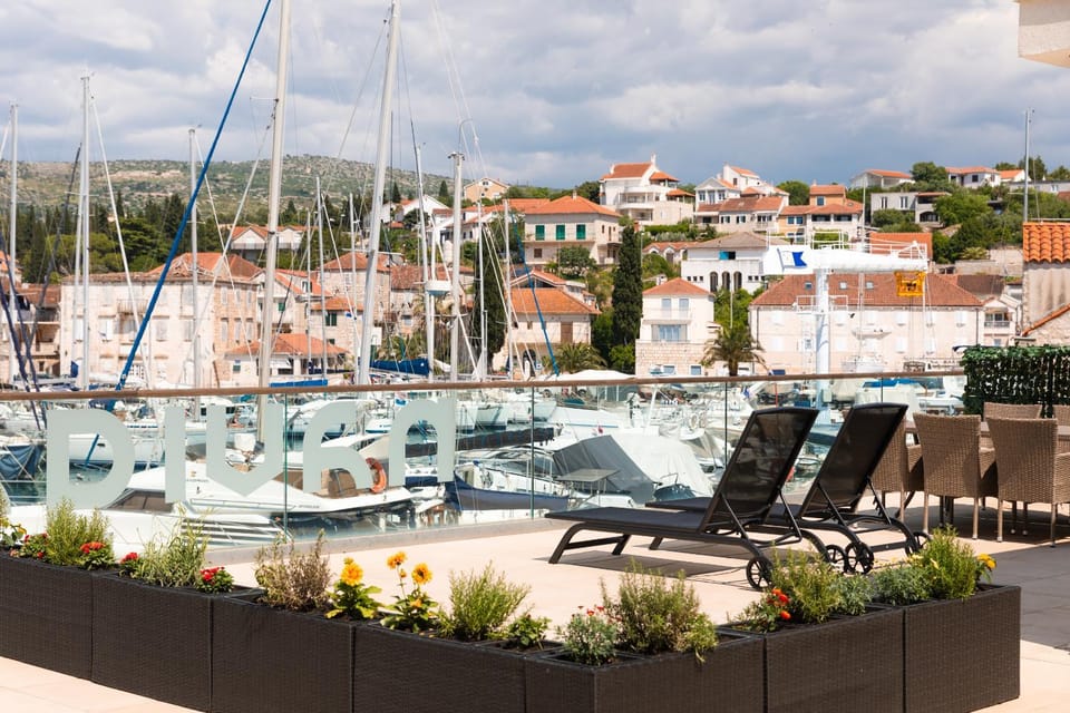 Apartment ACI Marina MILNA Brač Apartment in Split-Dalmatia County
