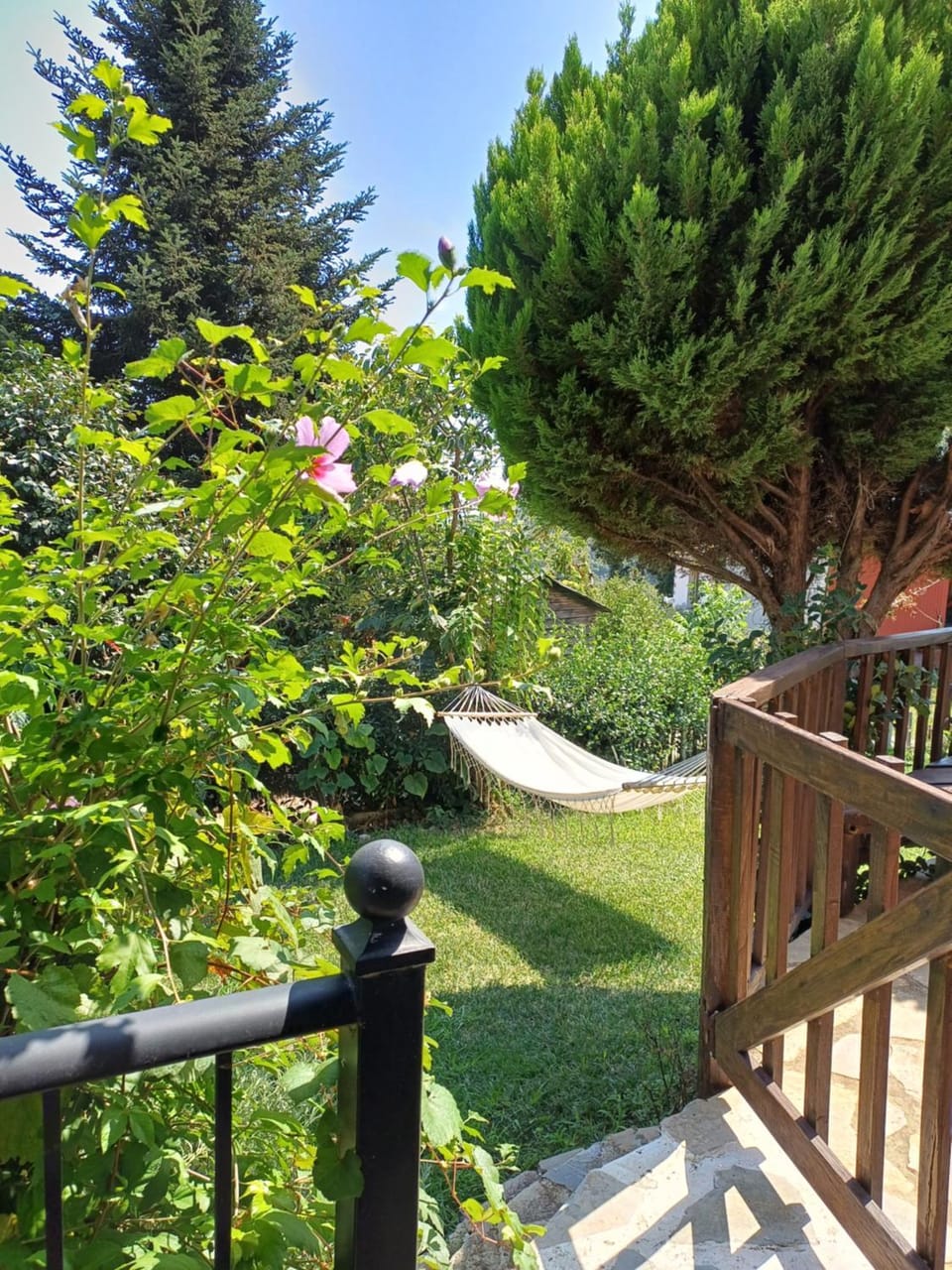 Seating area, Garden view