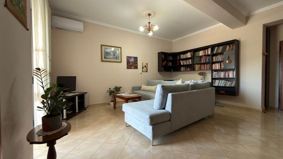 Living room, air conditioner