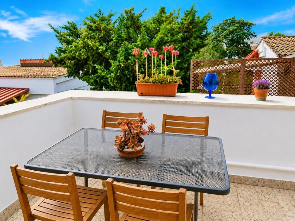 Property building, Balcony/Terrace