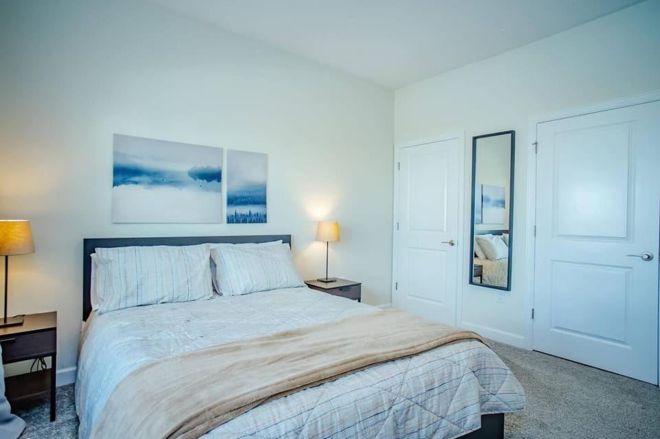 Relax in Ultimate Comfort with Pool & BBQ Area House in Kissimmee