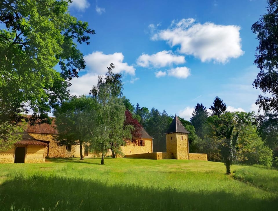 Domaine du Roucou Bed and Breakfast in Occitanie