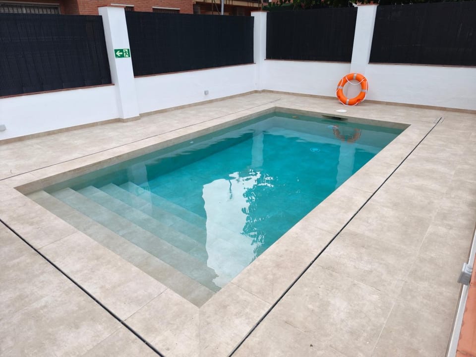 Pool view, Swimming pool