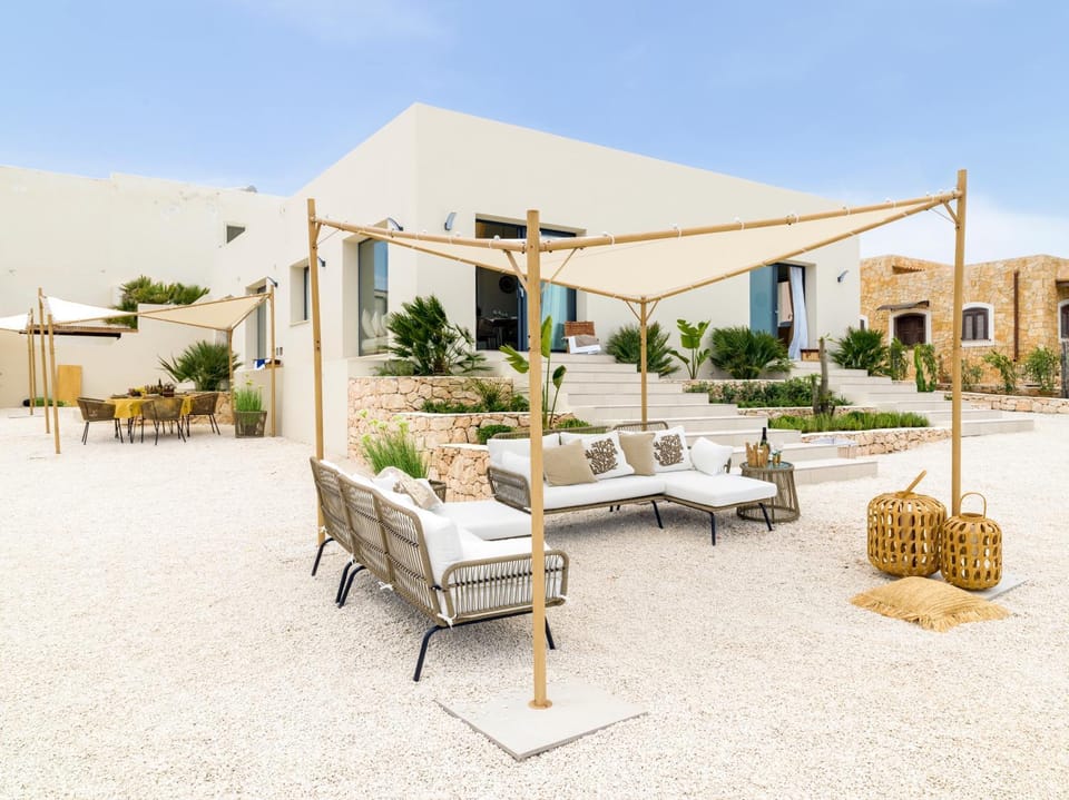 Patio, sunbed