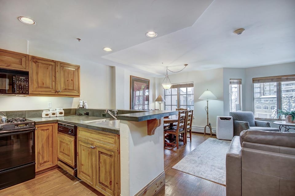 1BR Plus Den, Heart of Beaver Creek Village Apartment in Beaver Creek