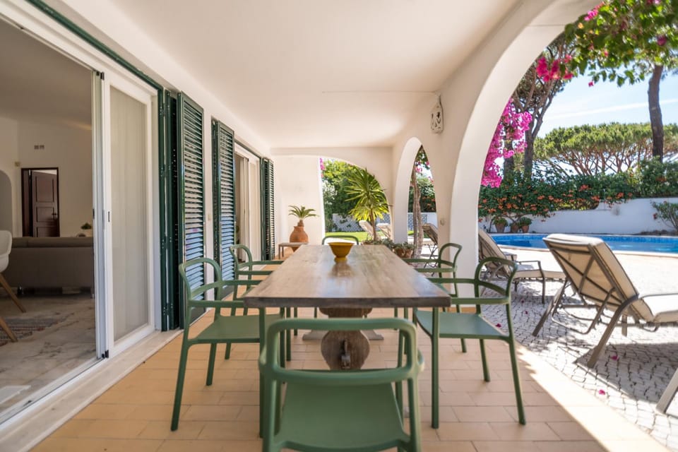 Patio, Day, Garden, Balcony/Terrace