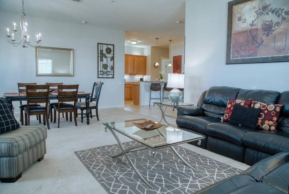 Kitchen or kitchenette, Living room, Dining area
