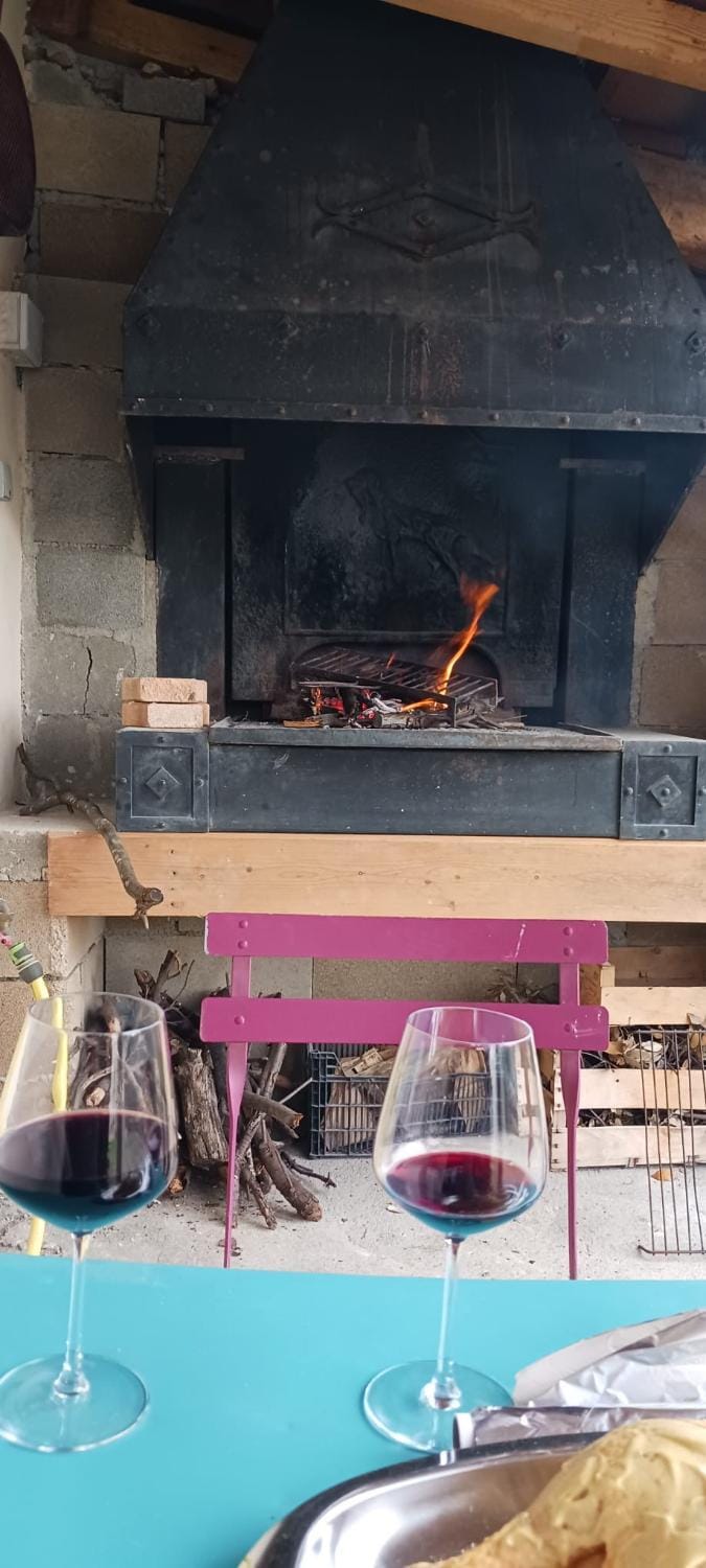 LOU CABANOT CHALET DE JARDIN CALME ET CONFORTABLE Chalet in Occitanie