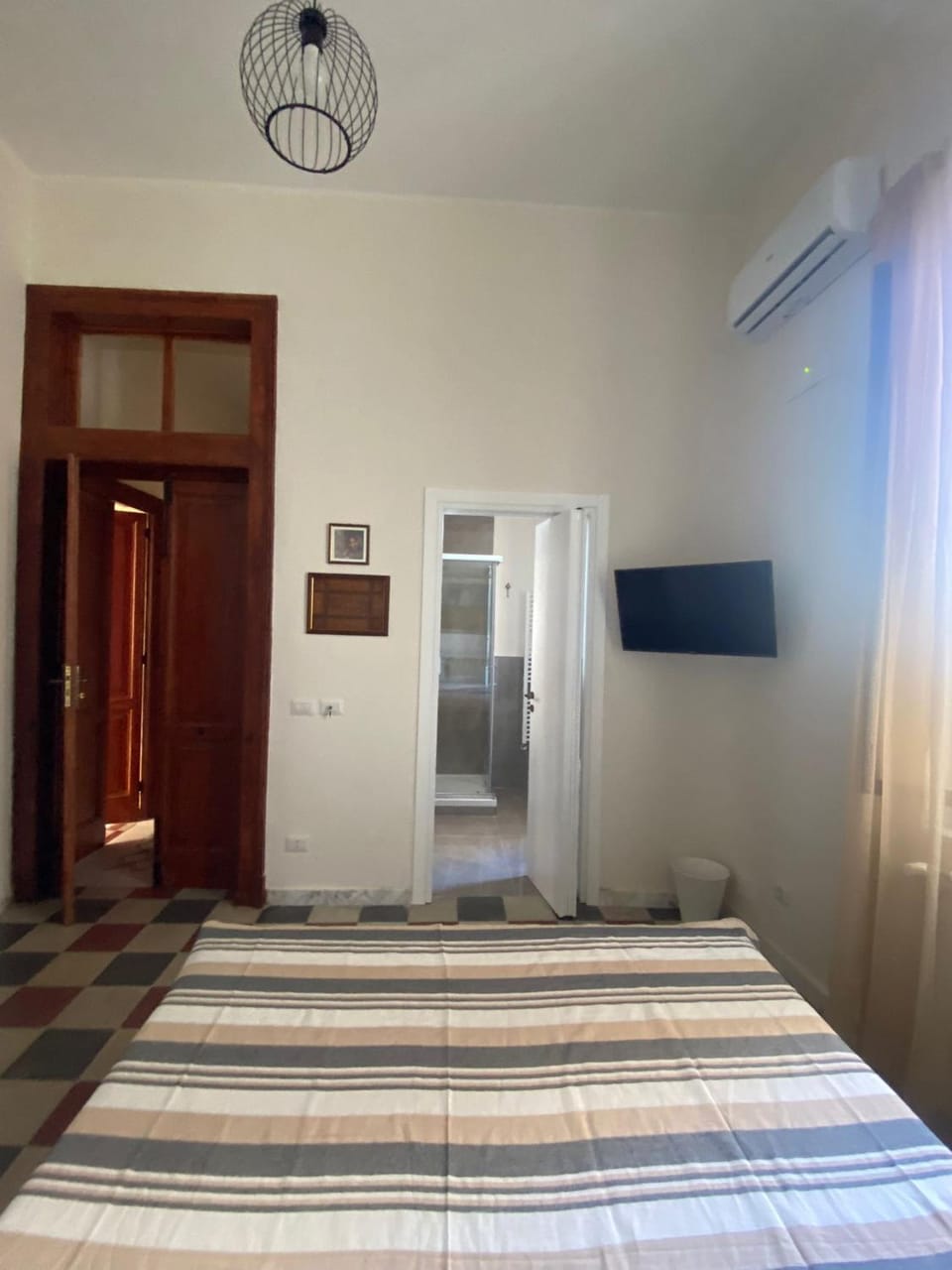 TV and multimedia, Bedroom, wardrobe, air conditioner