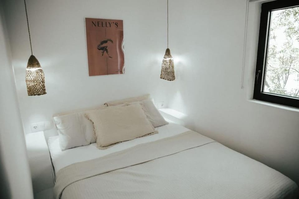 Sol living House in Decentralized Administration of the Aegean