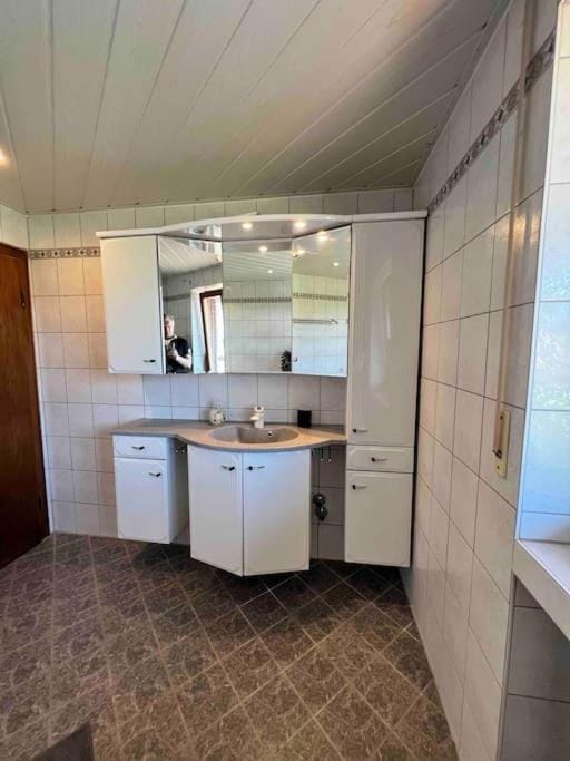 Bathroom, Bath