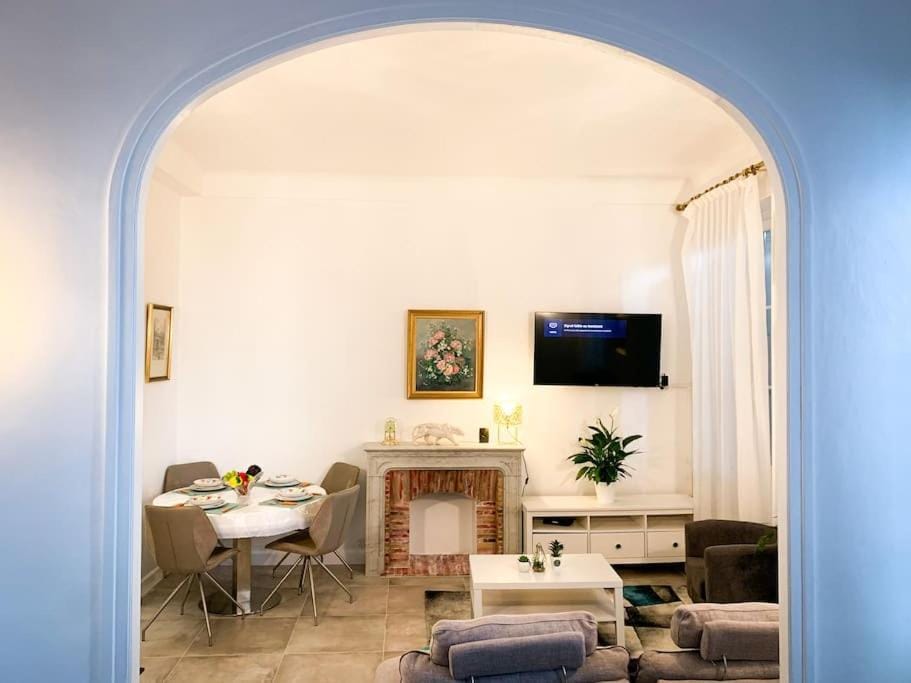 Perle d'Azur: Raffinement unique Apartment in Grasse