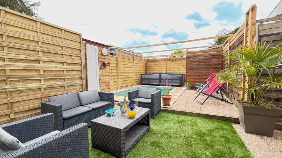 Patio, Balcony/Terrace, Garden view, sunbed