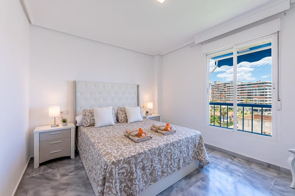 797 HOLIDAY RENTALS- Apartamento en Torremolinos para 7 con vistas al mar Apartment in Torremolinos