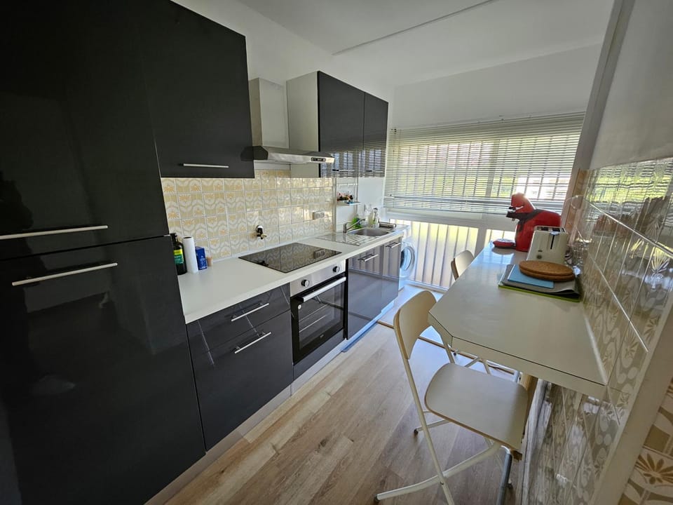 Antibes studio Vauban dernier étage vue mer Apartment in Antibes