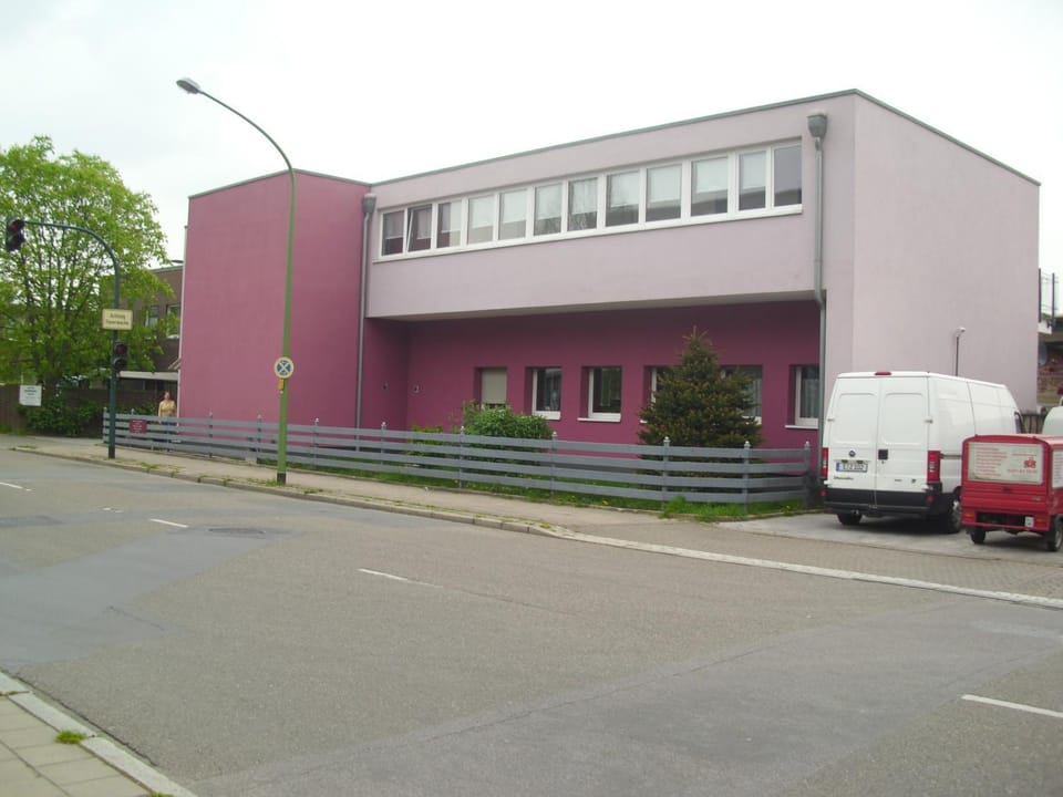 Facade/entrance, Parking