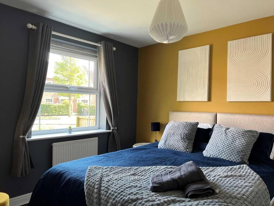 Large 4 Bedroom 3 Bathroom Town House with Secure Parking by Amazing Spaces Relocations Ltd House in Warrington