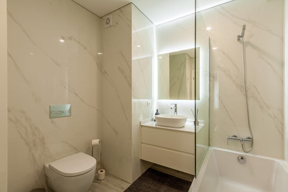Toilet, Bathroom, Bath, towels