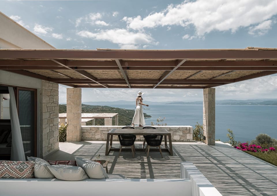 Property building, Balcony/Terrace