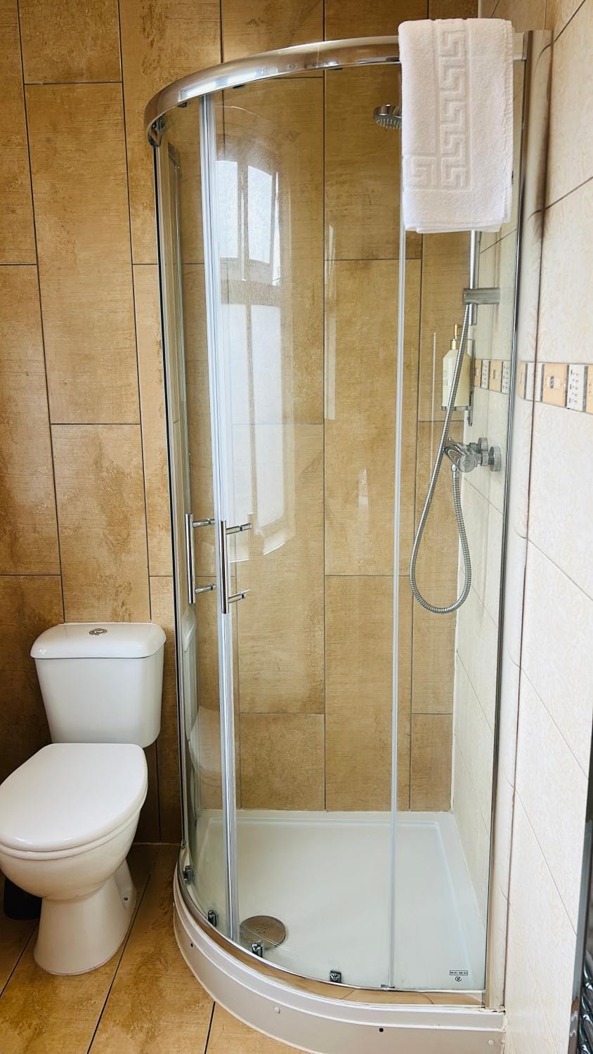 Sinai Hotel Bed and Breakfast in Wembley