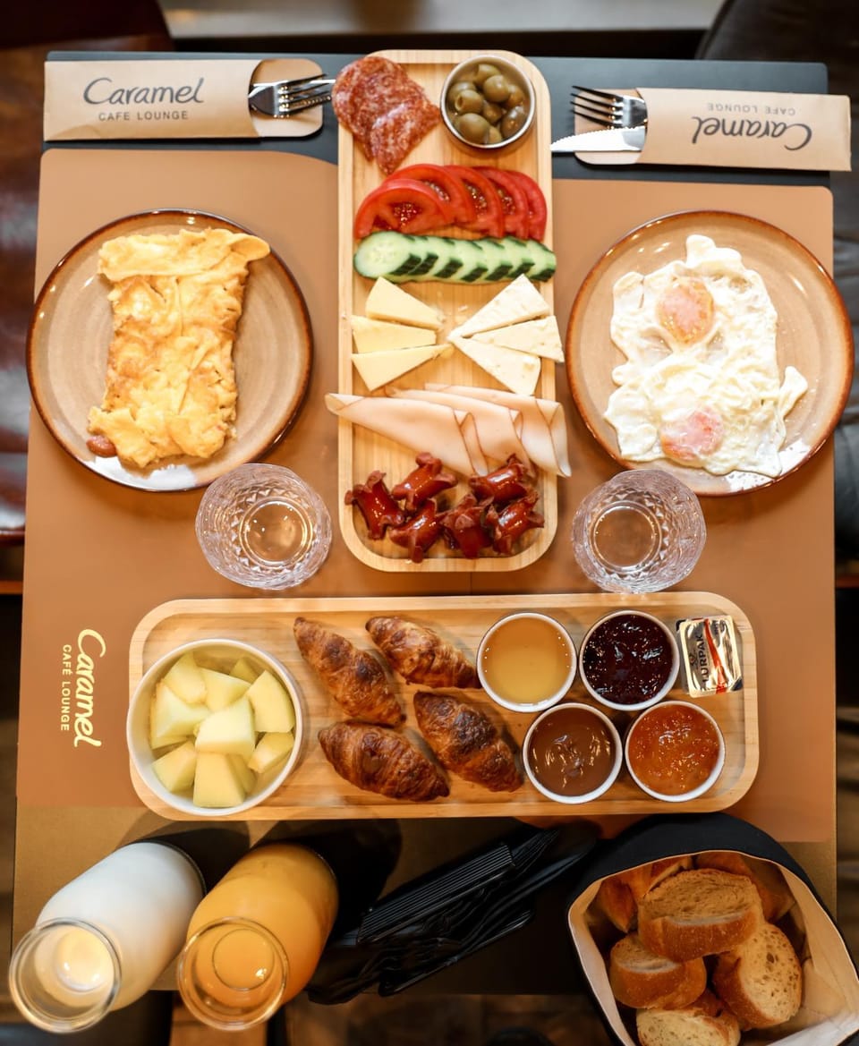 Food and drinks, Food, Breakfast, Continental breakfast, Drinks
