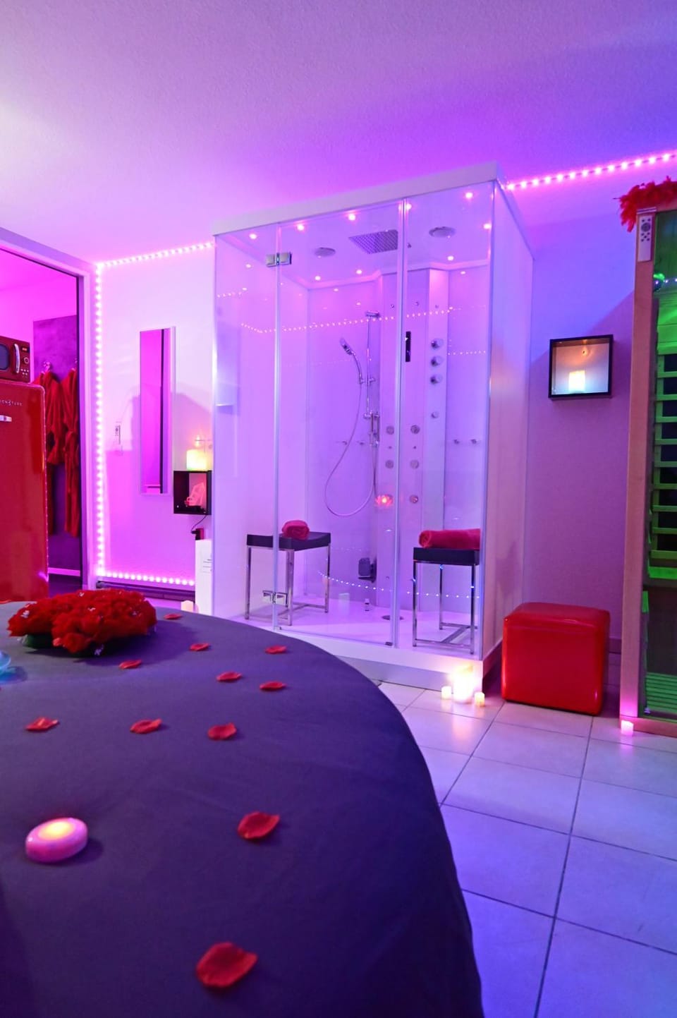 Love Room à deux pas de l'Océan avec Hammam, Sauna et Bain à 2 Surprise garantie Apartment in Biscarrosse
