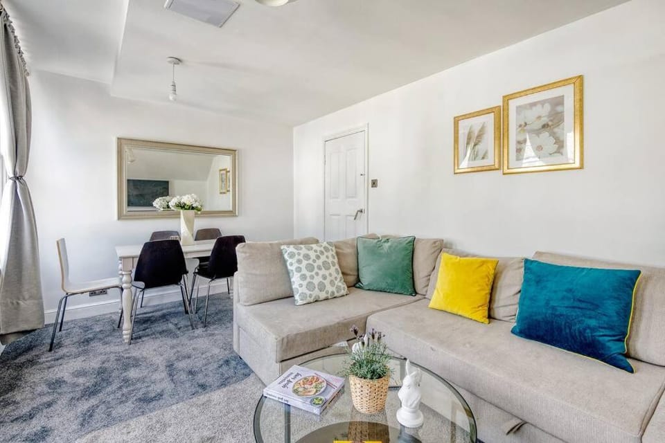 Nice 3 bed flat near Chelsea Apartment in London