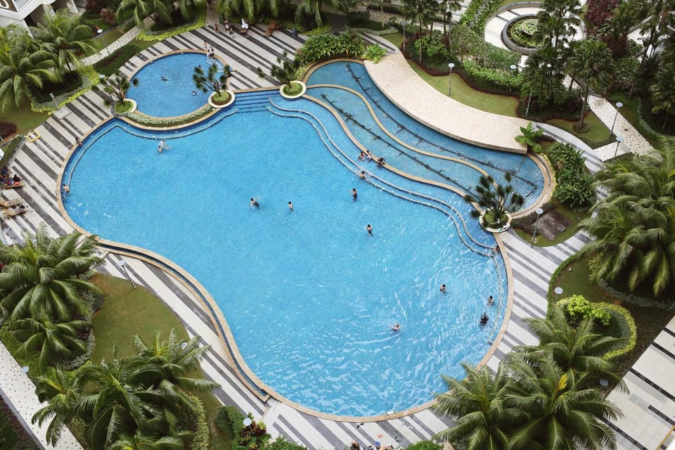 Swimming pool, Swimming pool