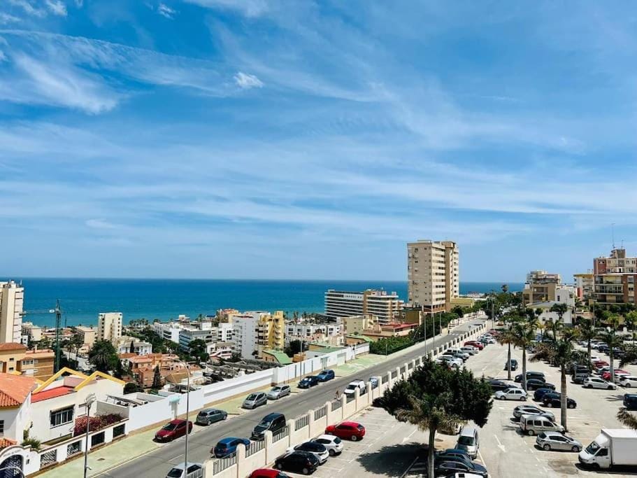 Day, Neighbourhood, City view, Sea view, Street view, Location