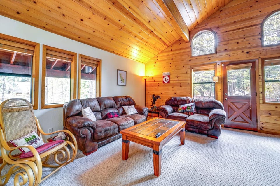 Deck w/ Hot Tub: Serene Cabin in Truckee Cabin in Truckee
