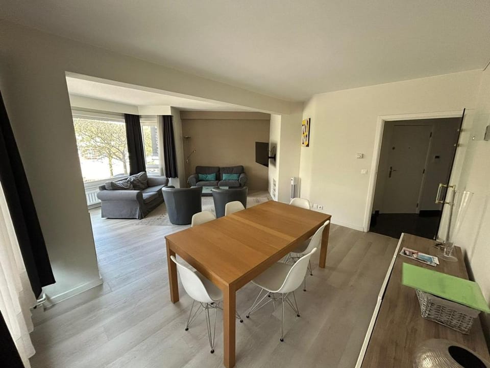 3 bedroom apartment nearby the sea Apartment in Ostend