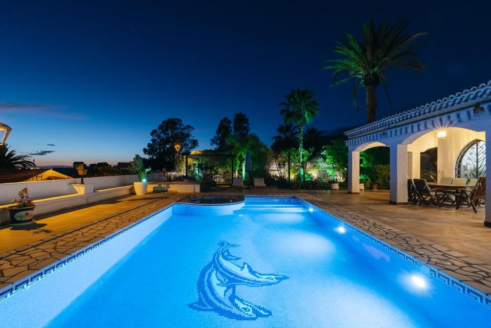 Night, Garden, Pool view, Swimming pool