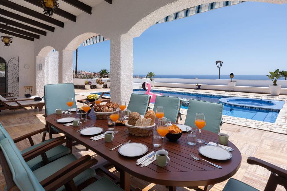 Patio, Day, View (from property/room), Balcony/Terrace, Living room, Food and drinks, Seating area, Dining area, Food, Pool view, Sea view, Swimming pool, Drinks, sunbed
