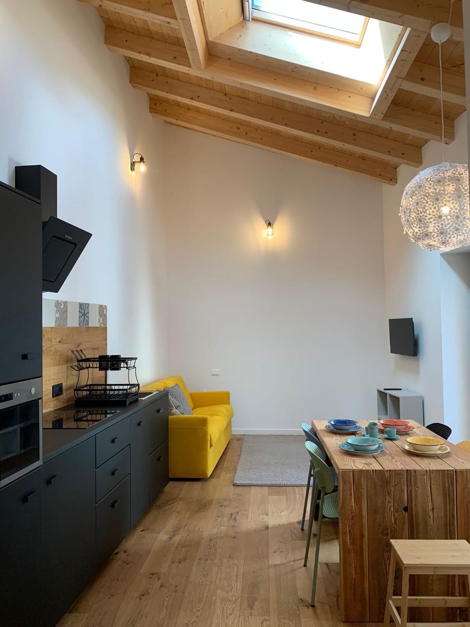 Kitchen or kitchenette, Living room, Dining area