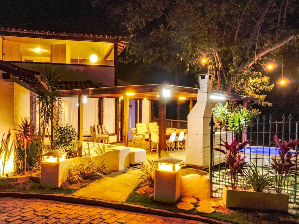 Casa Zeus Hermosa vista, jacuzzi e praia, Búzios House in Armacao dos Buzios