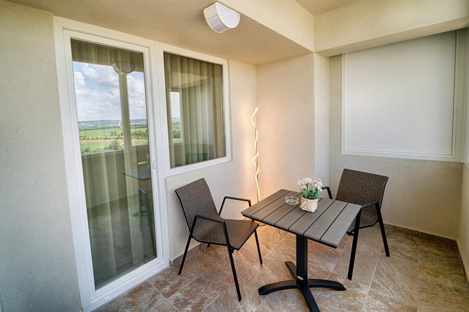 Balcony/Terrace, Seating area